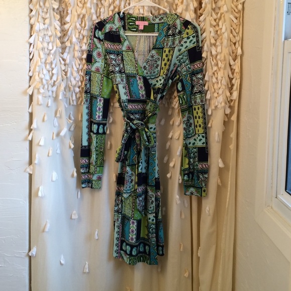 Lilly Pulitzer wrap dress - Picture 2 of 4